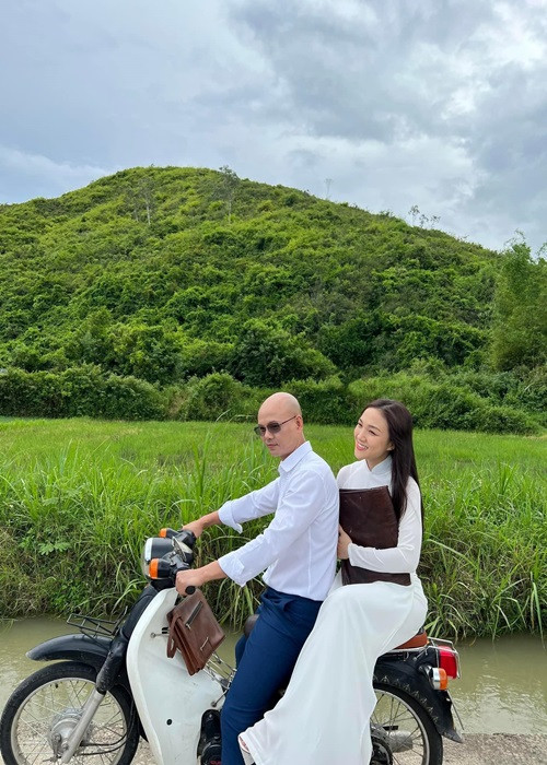 Năm 2011, Phan Đinh Tùng và Thái Ngọc Bích đính hôn. 1 năm sau, cặp đôi tổ chức đám cưới.