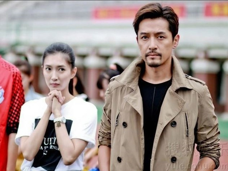 Hồ Ca còn từng yêu diễn viên Giang Sơ Ảnh. Cả hai công khai chuyện tình cảm vào năm 2014 nhưng chia tay không lâu sau đó. Ảnh: Dân Trí