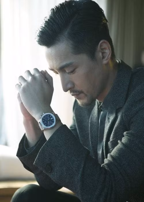 Nhiều người cho rằng Hồ Ca chia tay Tiết Giai Ngưng vì mẹ nam diễn viên mong muốn con dâu sẽ là bác sĩ hoặc làm việc trong lĩnh vực khoa học, công nghệ, thay vì hoạt động nghệ thuật. Ảnh: Vietnamnet