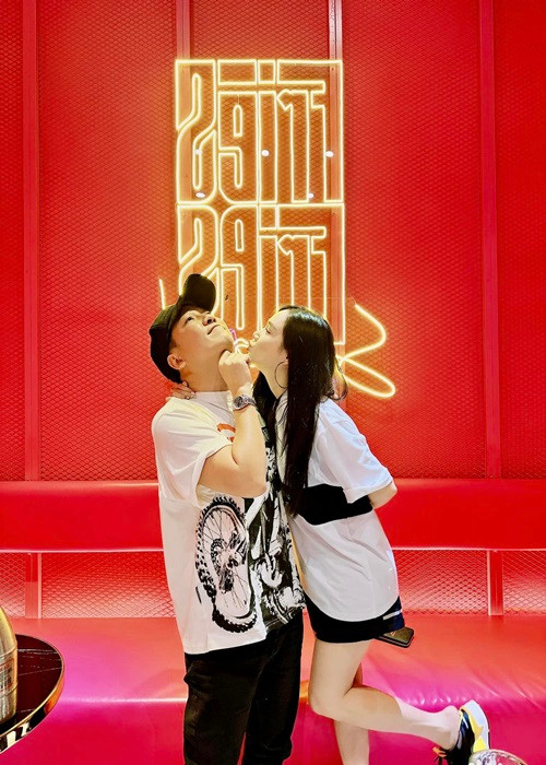 Sự quan tâm, chiều chồng được cho là giúp Nhã Phương giữ lửa hôn nhân với Trường Giang.