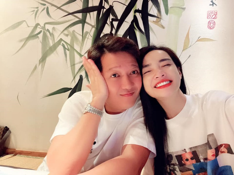 Trường Giang còn tiết lộ, vợ anh còn có một câu rất quen thuộc đó là: "Trời ơi! Không có anh chắc em không biết làm gì luôn quá".