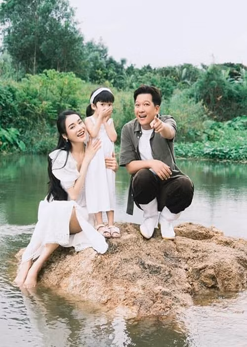 Cuộc sống của Nhã Phương ngập tràn hạnh phúc.