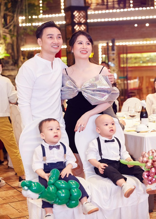 Vợ chồng Thành Trung có hai cậu con trai chung sinh năm 2019.