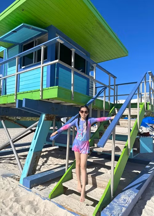 Bé Mia - con gái riêng của Phương Trinh càng lớn càng xinh xắn.