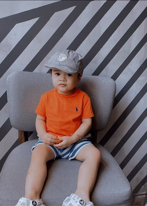 Danh tính bố của bé Liam được Dương Cẩm Lynh giữ kín như bưng.