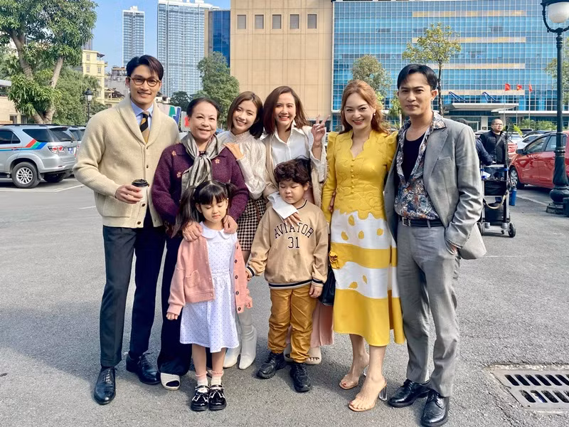 Hậu ly hôn, Huyền Lizzie trở lại đóng phim sau nhiều năm vắng bóng.