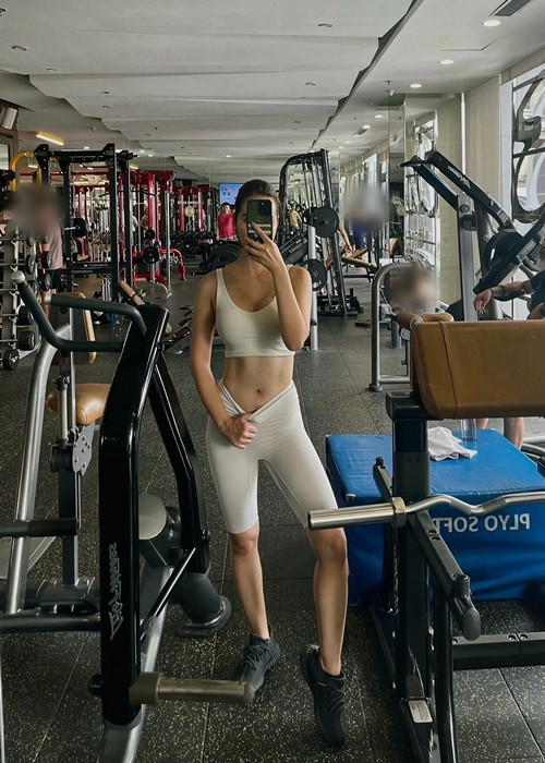 Nữ diễn viên chăm tập luyện để giữ vóc dáng.