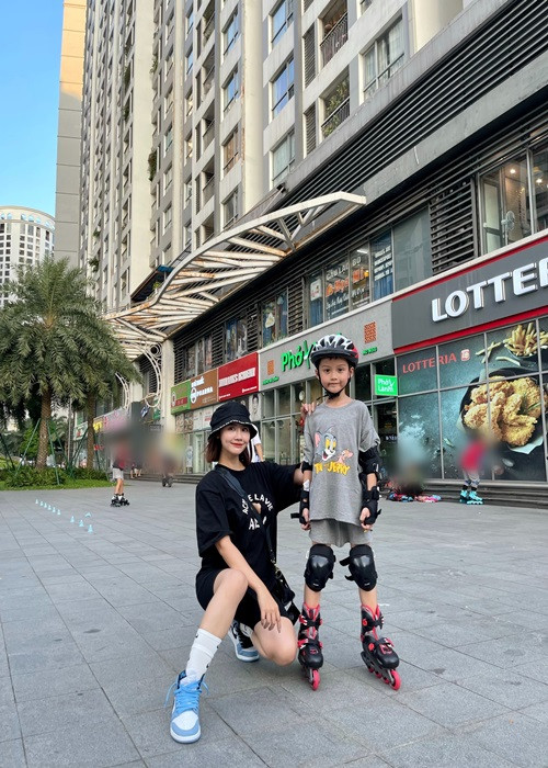 Tuy nhiên, dù bận rộn đến đâu, cô vẫn cố gắng dành thời gian cho con trai vào những ngày đặc biệt, dịp lễ.