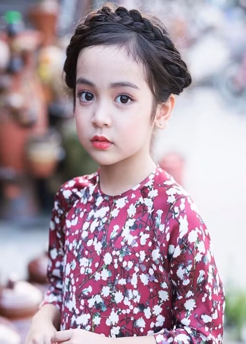 Người quản lý, sắp xếp lịch trình, theo sát Diệp Anh chính là mẹ của em. Ảnh: FBNV