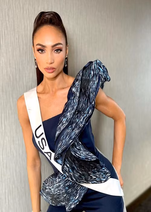 Đại diện Mỹ có 5 năm kinh nghiệm làm người mẫu.