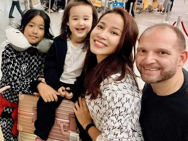 Cuoc song o Duc cua nguoi mau Bao Truc lay chong Tay