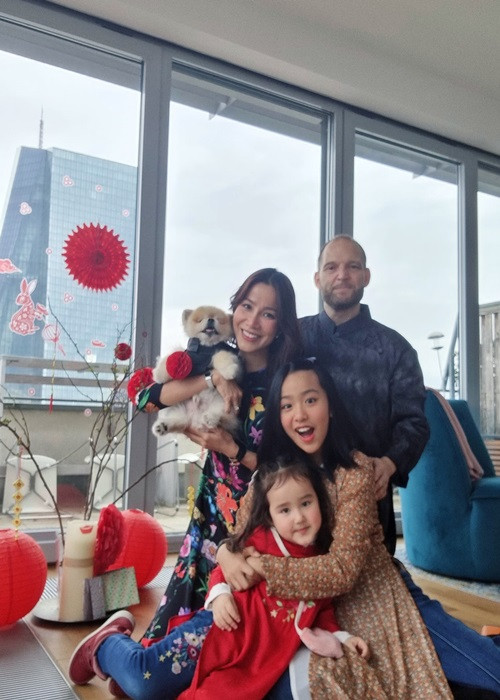 Dịp Tết Nguyên đán 2023, cả gia đình Bảo Trúc diện áo dài.