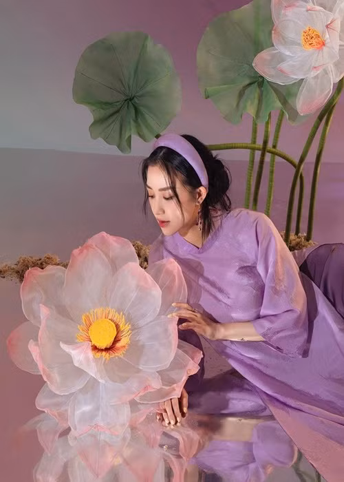 Năm nay, người đẹp quyết mặc áo dài 3 ngày Tết.