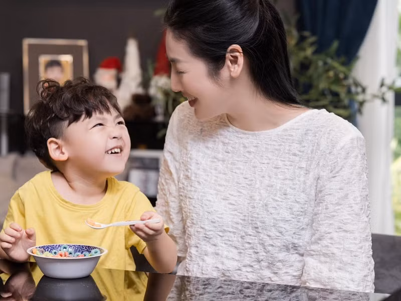 Ngay từ khi bé Kem còn nhỏ, Tú Anh đã chăm chút vẻ ngoài cho con trai cưng.