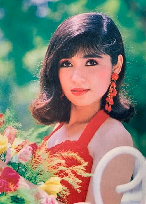 Xinh đẹp, Việt Trinh được không ít người theo đuổi khi còn trẻ.