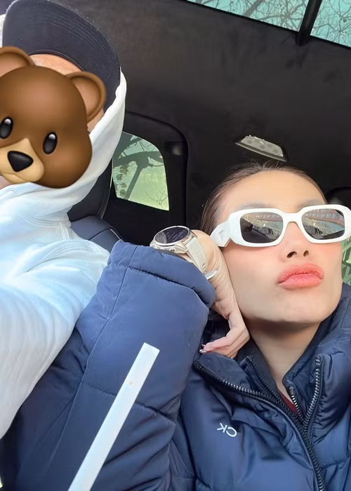 Sau khi đón Tết Nguyên đán 2023 ở Việt Nam, nữ người mẫu sang Mỹ để thăm người yêu giấu mặt.