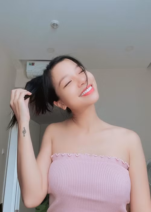 Học trò của Đàm Vĩnh Hưng trẻ trung ở tuổi 35.