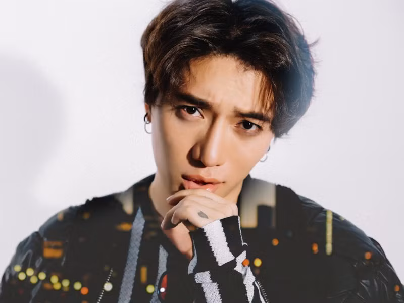 Từ thành công nho nhỏ tại Bài hát Việt, Châu Đăng Khoa tập trung cho sáng tác. Anh kiên trì gửi bài hát cho các ca sĩ để tìm kiếm từng cơ hội.