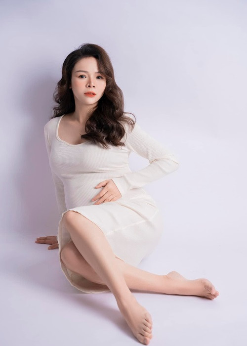 Cẩm Khê của "Gara hạnh phúc" đang mang bầu lần 2. Sắc vóc của cô nhận được nhiều lời khen ngợi.