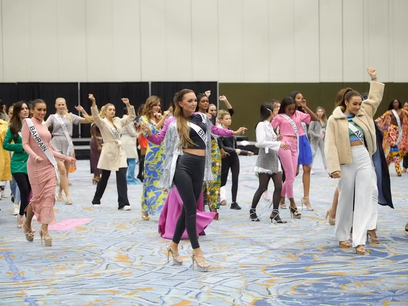 Chia sẻ với Dân Việt, Ngọc Châu cho biết, chung kết Hoa hậu Hoàn vũ Thế giới 2022 dự kiến diễn ra vào khoảng 8h sáng ngày 15/1 (giờ Việt Nam) tại New Orleans, Mỹ. Ảnh: Missosology