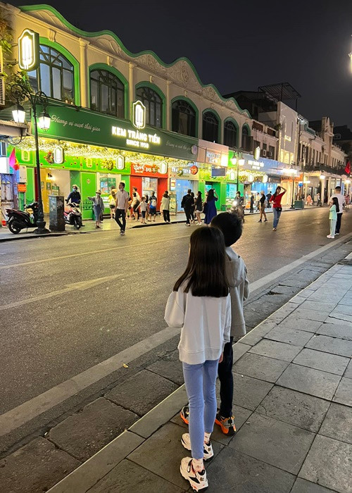 Con gái của nữ diễn viên tên Chloe, sinh năm 2017.