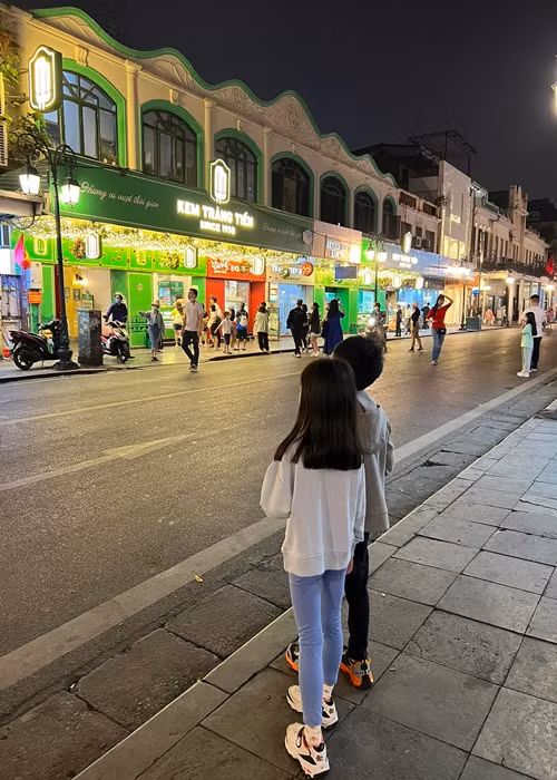 Con gái của nữ diễn viên tên Chloe, sinh năm 2017.