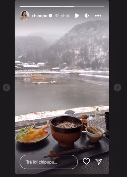 Hot girl Việt thưởng thức các món ăn ngon ở Nhật Bản.