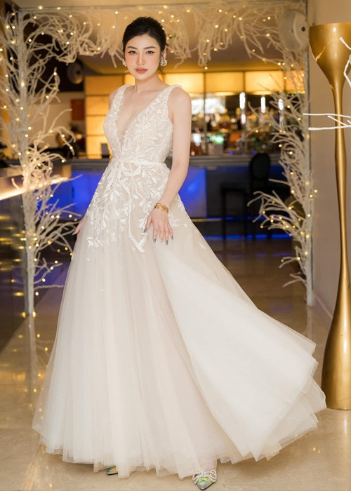 Tú Anh thuộc tạng người rất dễ tăng cân.