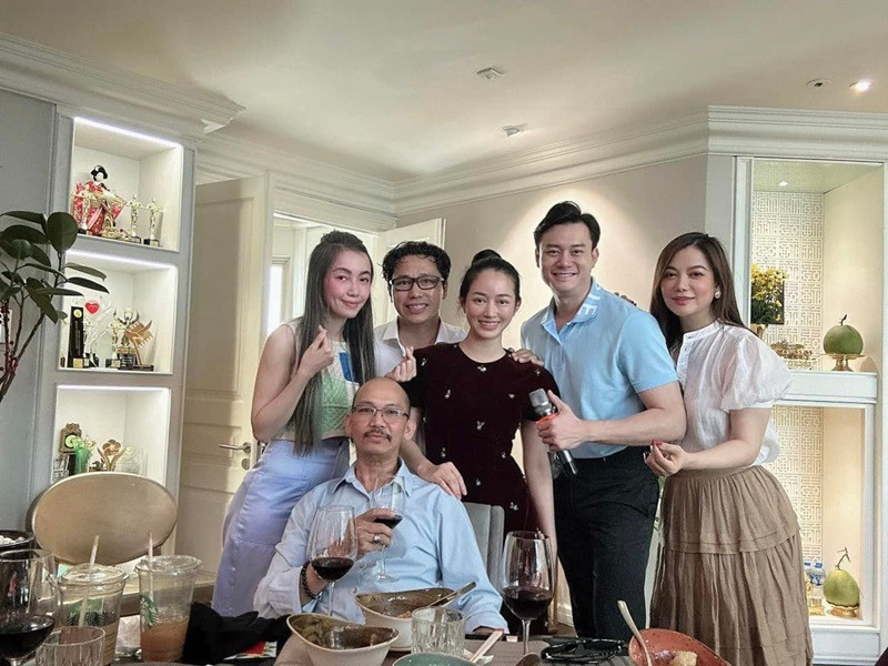 Anh Dũng cũng được lòng gia đình của Trương Ngọc Ánh. Dịp Tết Nguyên đán 2023, Anh Dũng ở lại TP HCM để ăn Tết cùng Trương Ngọc Ánh và người thân của cô.