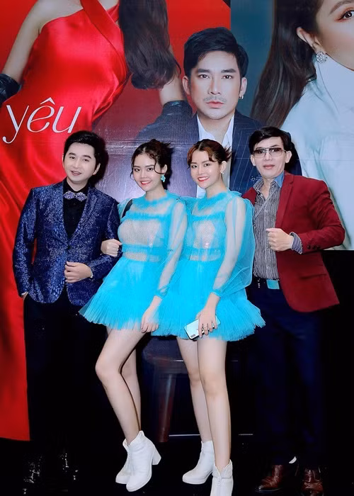 Bằng Cường không ít lần bối rối vì nhận nhầm bạn gái khi Bảo Anh và Bảo Trân diện đồ đôi.