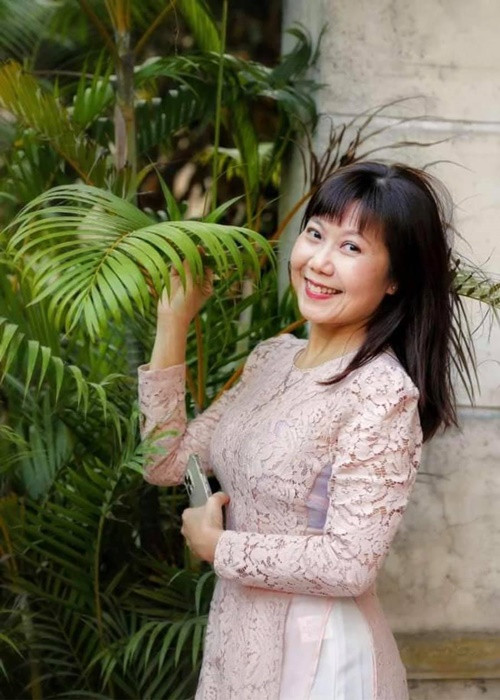 Theo Thế Giới Phụ Nữ, Thu Hương kết hôn với nghệ sĩ Hoàng Trung. Cô hơn chồng tới 9 tuổi. Cả hai có 2 con chung: 1 trai, 1 gái. Ảnh: FBNV