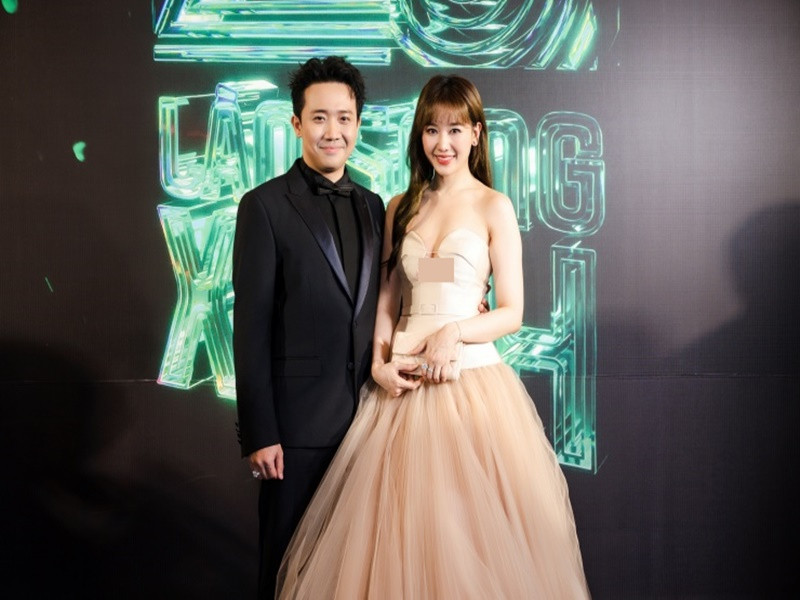 Tối ngày 5/1, Trấn Thành - Hari Won tham gia lễ trao giải Làn sóng xanh. Ảnh: Người đưa tin