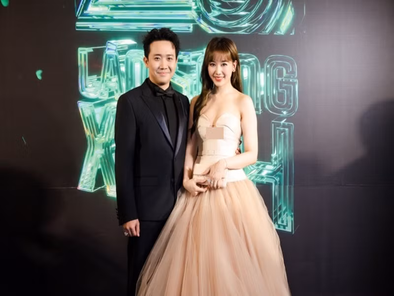 Hari Won khoe vong mot goi cam, tinh tu ben Tran Thanh