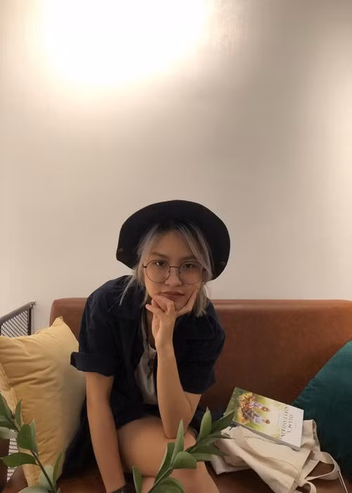 Nhiều người đặt kỳ vọng con gái Công Lý sẽ sớm tỏa sáng trong vai trò đạo diễn. Ảnh: Dân Việt