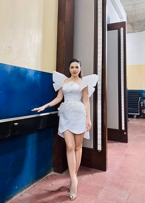 Mỹ Dung sinh con thứ 3 cách đây đúng một năm. Ảnh: FBNV