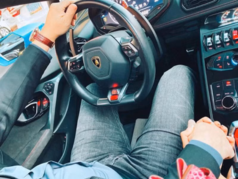 Phạm Hương không công khai chồng bởi không muốn để anh bị chịu áp lực hào quang showbiz giống như mình.