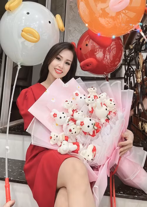 Sau biến cố sức khỏe, Cẩm Ly nhận ra phải chăm sóc bản thân nhiều hơn nữa.