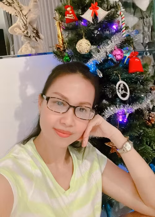 Vì bệnh nặng, nữ ca sĩ phải tạm ngưng ca hát.