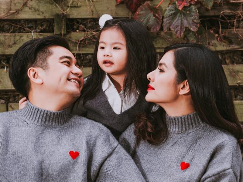 Vợ chồng Vân Trang cũng có lúc mâu thuẫn. Tuy nhiên, sau một khoảng thời gian chung sống với nhau, cả hai hiểu rằng, cuộc sống nhiều khi không thể phân định ai sai, nên muốn sống được với nhau lâu dài, mỗi người hãy bỏ “cái tôi” xuống một chút để có thể hòa hợp, gìn giữ gia đình.