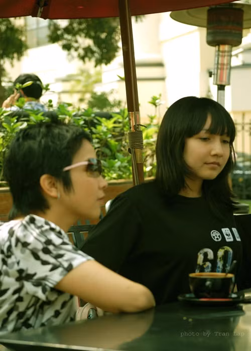 Mỹ Linh không nề hà việc chăm lo cho Anna - con riêng của nhạc sĩ Anh Quân. Chính vì vậy, tình cảm giữa Mỹ Linh và Anna như mẹ con ruột.