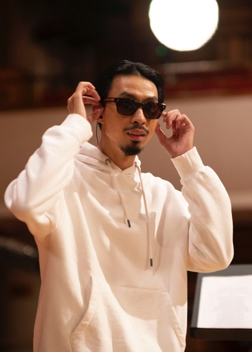 Còn Đen Vân khẳng định, nhiều người yêu quý H'hen Niê nên anh cảm thấy không tự tin trước những tin đồn mà mọi người đang gán ghép cho cả hai. Ảnh: FBNV