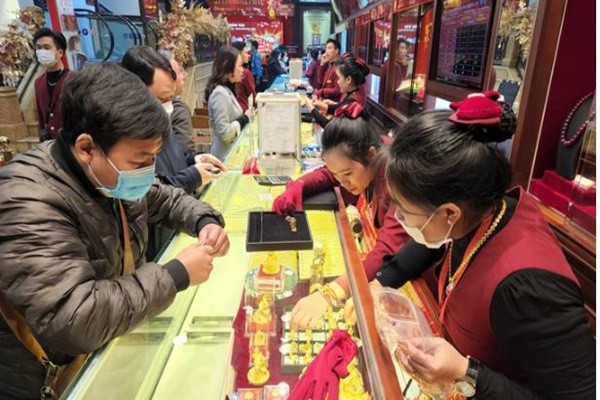 Hien tuong la trong ngay via Than Tai o hai mien Nam Bac-Hinh-9