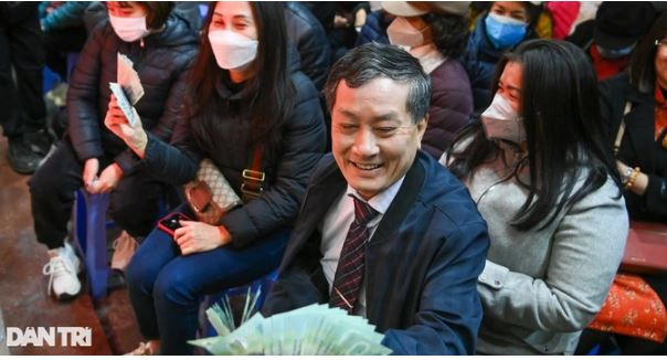 Hien tuong la trong ngay via Than Tai o hai mien Nam Bac-Hinh-2