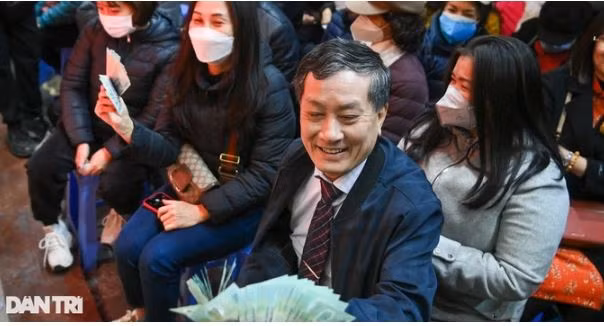 Hien tuong la trong ngay via Than Tai o hai mien Nam Bac-Hinh-2