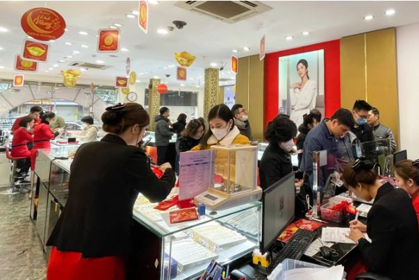 Hien tuong la trong ngay via Than Tai o hai mien Nam Bac-Hinh-7