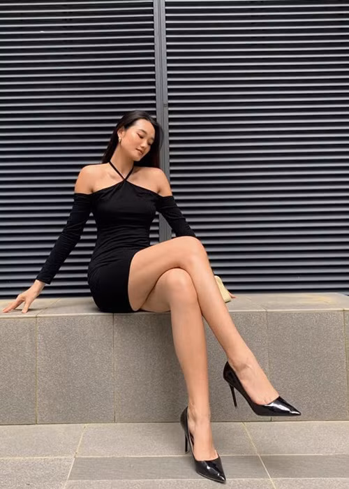 Năm 2021, trong chung kết Supermodelme - Siêu mẫu châu Á, Quỳnh Anh vượt mặt Nikki (Philippines) và Hannah (Singapore) để đăng quang.