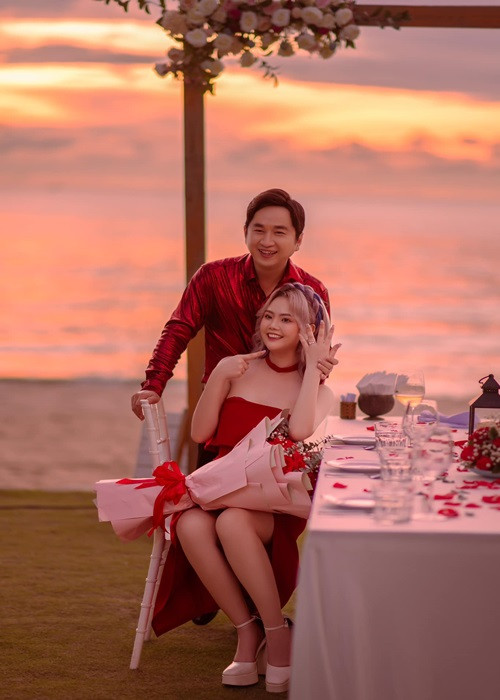 Bao Anh duoc Bang Cuong cau hon lang man