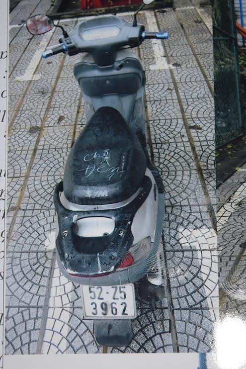 Chiếc xe máy Attila biển số 52Z5-3962 đối tượng thực hiện vụ cướp sử dụng để gây án.