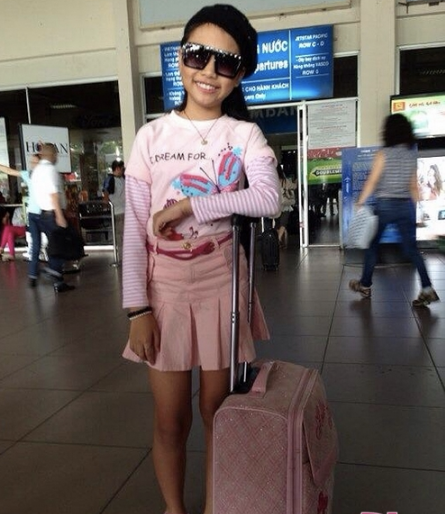 Những chuyến bay đã không còn xa lạ với "Cô bé dân ca".