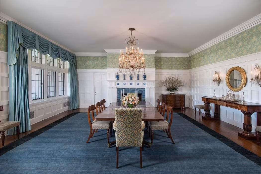 Với không gian phòng ăn cực kỳ lớn.